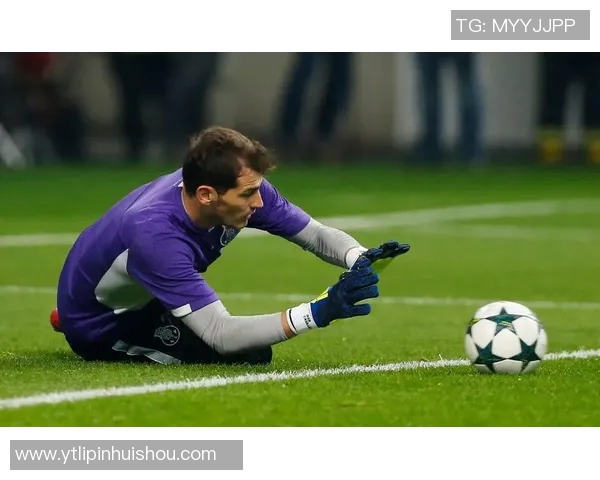 全球足球巨星外号大全：从小跳蚤到天神射手的绰号背后故事